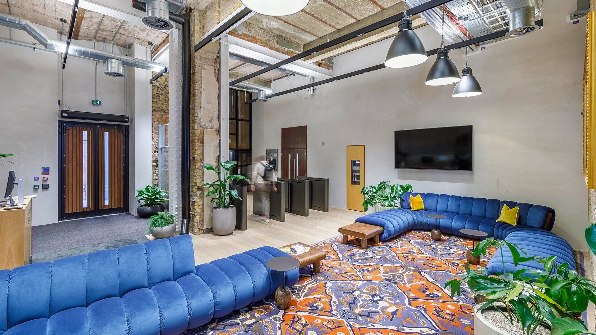 Francis House | Boon Edam | Speedlanes